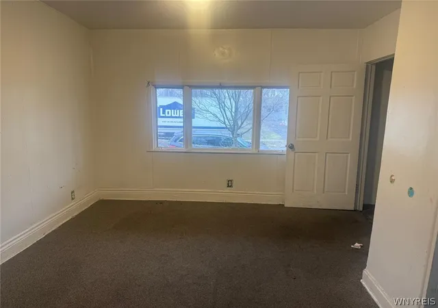 Photo 3 of Sale Pending at 128 Box Ave, Buffalo, NY 14211 | MLS# B1672362 | Listing updated on 2026-09-09