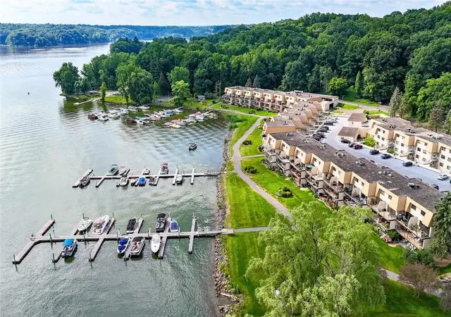 Photo 1 of Sale Pending at 259 Bay Village Dr, Rochester, NY 14609 | MLS# R1667558 | Listing updated on 2026-08-10