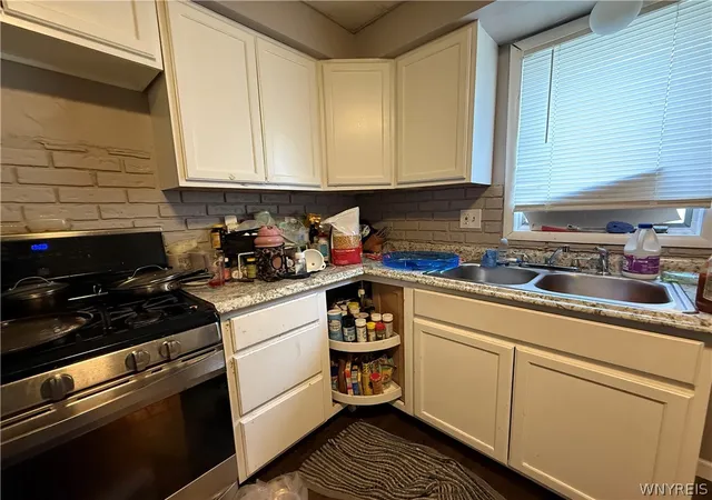 Photo 3 of Single family home for sale at 333 Crowley Ave, Buffalo, NY 14207 | MLS# B1670641 | Listing updated on 2026-08-31