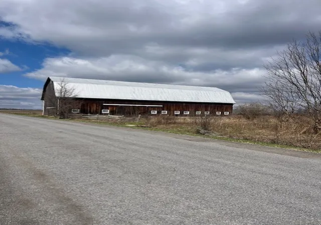 Photo 3 of Sale Pending at 1887 Guile Rd, Mount Morris, NY 14510 | MLS# R1674042 | Listing updated on 2026-09-15