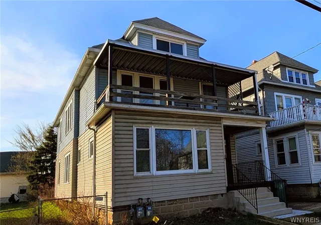 Photo 1 of Sale Pending at 550 Ontario St, Buffalo, NY 14207 | MLS# B1674790 | Listing updated on 2026-08-28