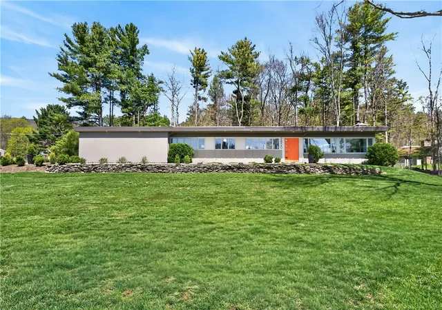 Photo 2 of Single family home for sale at 2820 Pinewood Cir, Corning, NY 14830 | MLS# R1676141 | Listing updated on 2026-09-09