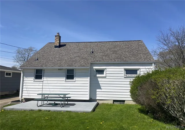 Photo 3 of Sale Pending at 183 Claude Dr, Buffalo, NY 14206 | MLS# B1672013 | Listing updated on 2026-08-28