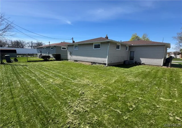Photo 3 of Sale Pending at 9 Banko Dr, Depew, NY 14043 | MLS# B1676747 | Listing updated on 2026-08-04