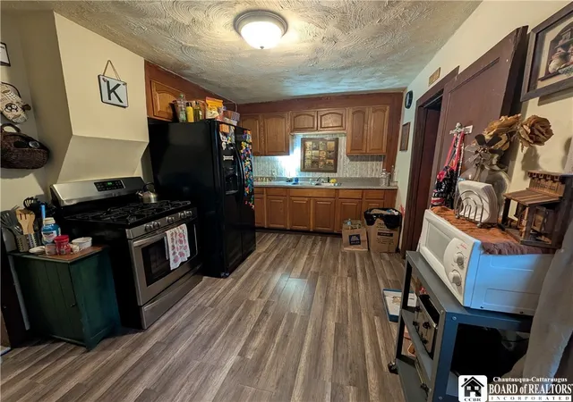 Photo 3 of Single family home for sale at 11 1/2 Bowen St, Jamestown, NY 14701 | MLS# R1677713 | Listing updated on 2026-08-27