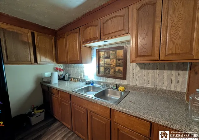 Photo 4 of Single family home for sale at 11 1/2 Bowen St, Jamestown, NY 14701 | MLS# R1677713 | Listing updated on 2026-08-27