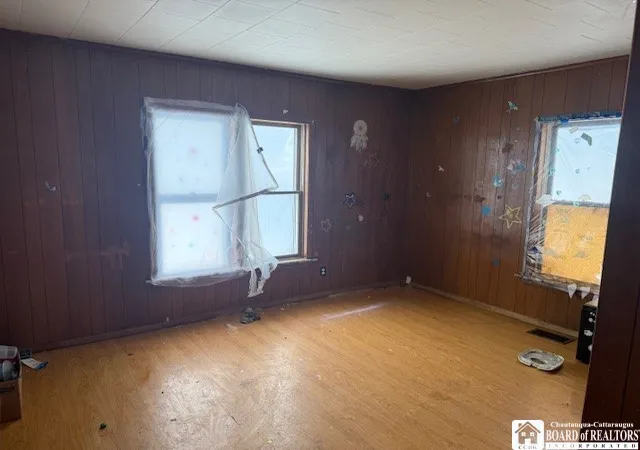 Listing Photo 3 - Condo for sale in building located at 438 Winsor St, Jamestown, NY 14701