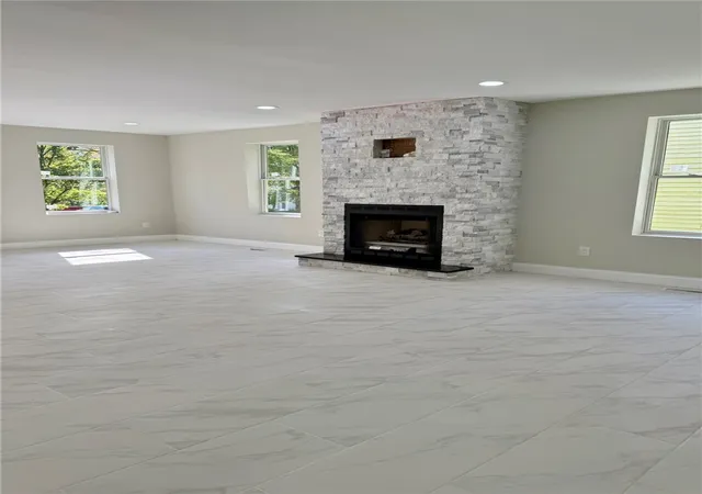 Photo 3 of Sale Pending at 27 N Washington Ave, Oxford, NY 13830 | MLS# R1678444 | Listing updated on 2026-08-11