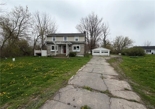 Photo 2 of Single family home for sale at 2388 Lake Rd, Ransomville, NY 14131 | MLS# B1678311 | Listing updated on 2026-08-23