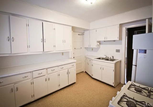 Photo 3 of Multi family home for sale at 556 Clarendon St #58, Syracuse, NY 13210 | MLS# S1678712 | Listing updated on 2026-09-02
