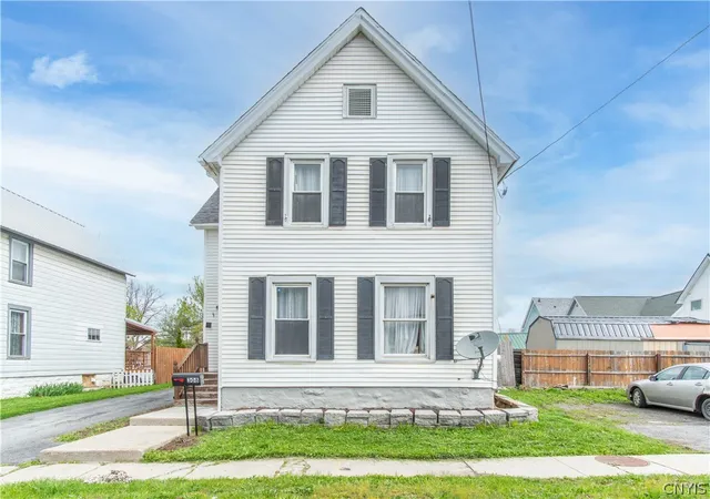 Photo 1 of Single family home for sale at 308 W Hoard St, Watertown, NY 13601 | MLS# S1678871 | Listing updated on 2026-09-15