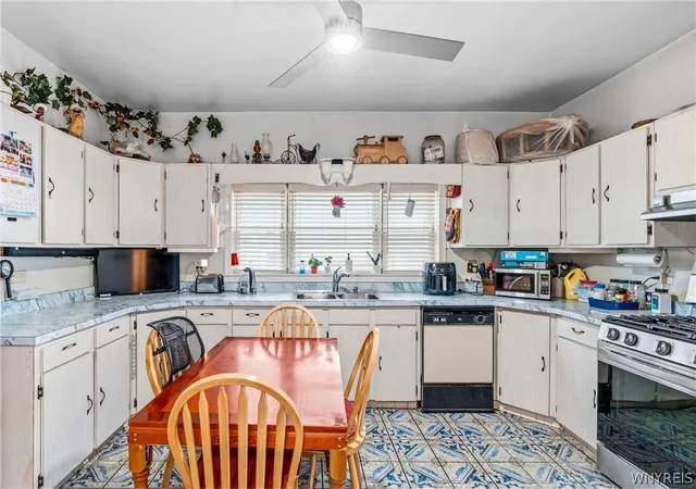 Photo 3 of Sale Pending at 1127 Walden Ave, Buffalo, NY 14211 | MLS# B1678247 | Listing updated on 2026-08-26
