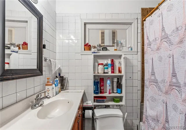 Photo 4 of Sale Pending at 1127 Walden Ave, Buffalo, NY 14211 | MLS# B1678247 | Listing updated on 2026-08-26