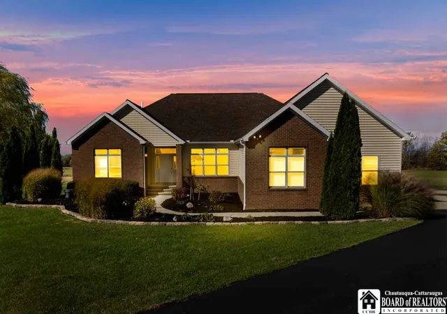 Photo 3 of Single family home for sale at 3258 Straight Rd, Fredonia, NY 14063 | MLS# R1679252 | Listing updated on 2026-08-24