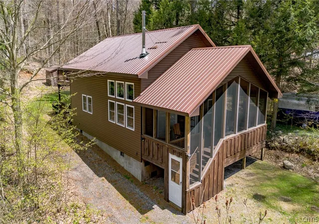 Single family home for sale at 11 Wall St, Bernhards Bay, NY 13028 | MLS# S1677871