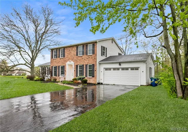 Photo 4 of Sale Pending at 38 Fiddlers, East Amherst, NY 14051 | MLS# B1678224 | Listing updated on 2026-08-27