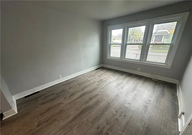 Photo 3 of Multi family home for sale at 122 Austin St, Buffalo, NY 14207 | MLS# B1679464 | Listing updated on 2026-08-31