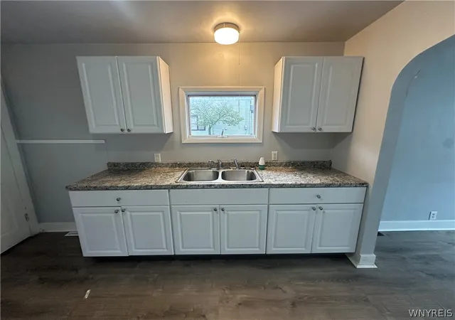 Listing Photo 5 - Condo for sale in building located at 122 Austin St, Buffalo, NY 14207