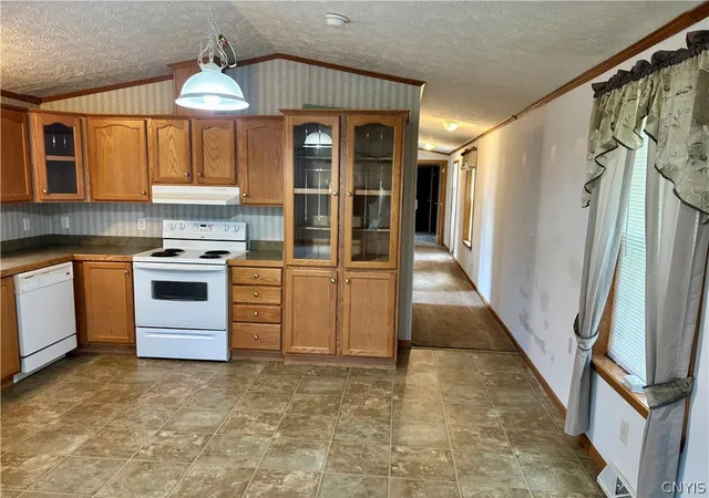 Photo 4 of Sale Pending at 2238 Oran Delphi Rd, Pompey, NY 13051 | MLS# S1669341 | Listing updated on 2026-08-26