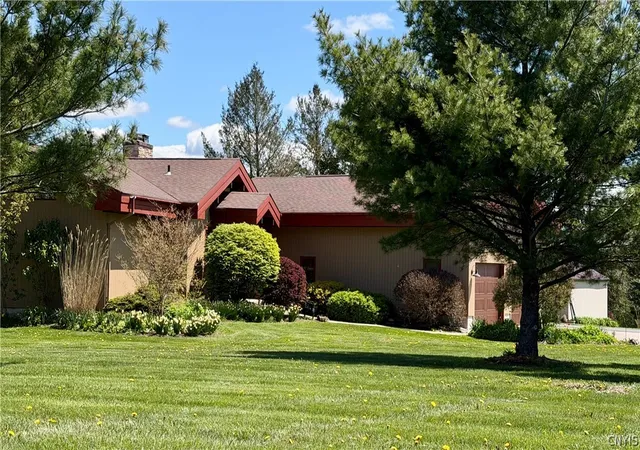 Photo 2 of Sale Pending at 5601 Mack Rd, Skaneateles, NY 13152 | MLS# S1680046 | Listing updated on 2026-09-02