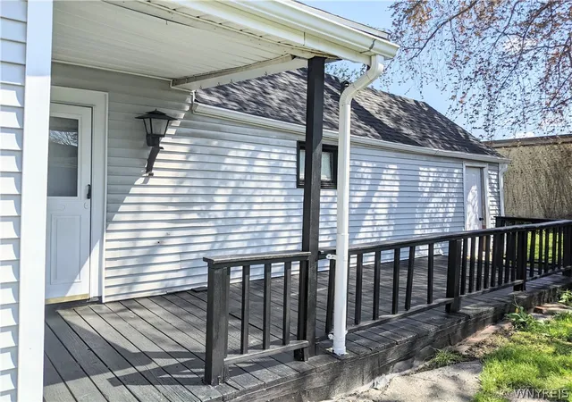Photo 4 of Sale Pending at 759 S Ogden St, Buffalo, NY 14206 | MLS# B1680298 | Listing updated on 2026-09-01