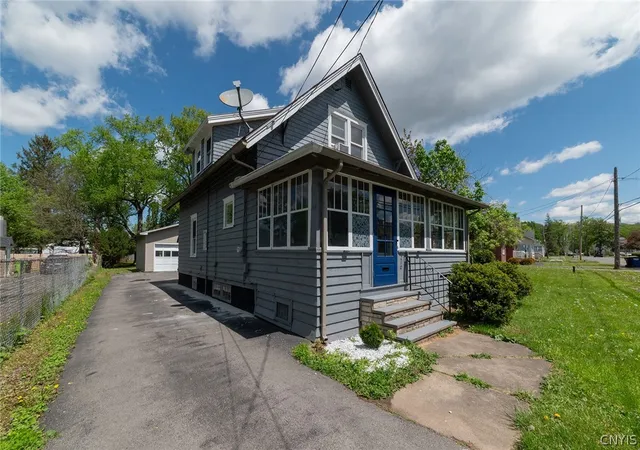 Photo 3 of Sale Pending at 210 Ruhamah Ave, Syracuse, NY 13205 | MLS# S1680591 | Listing updated on 2026-09-09