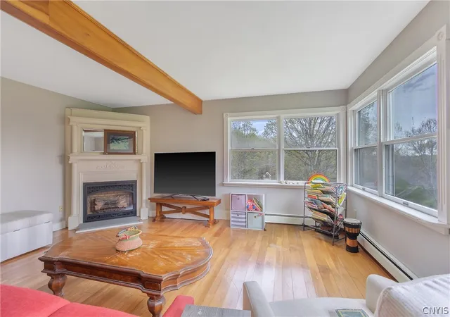 Photo 3 of Single family home for sale at 1078 Willowdale Rd, Skaneateles, NY 13152 | MLS# S1679923 | Listing updated on 2026-08-11