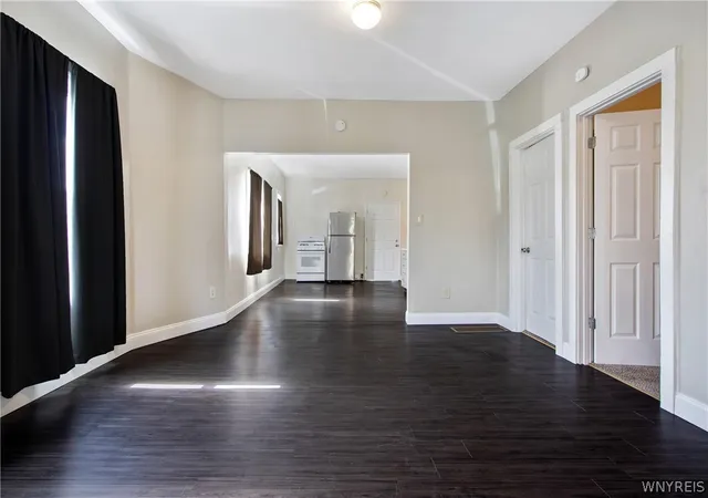 Listing Photo 5 - Condo for sale in building located at 152 Wildwood Pl, West Seneca, NY 14210