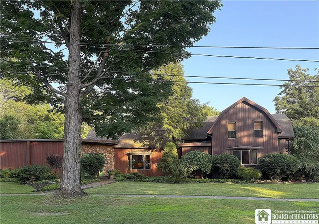 Photo 1 of Sale Pending at 24 W 2nd Street, Westfield, NY 14787 | MLS# R1680948 | Listing updated on 2026-09-08