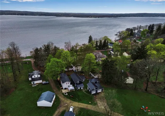 Photo 4 of Sale Pending at 4712 Arrot Rd, Bemus Point, NY 14712 | MLS# B1681562 | Listing updated on 2026-08-18