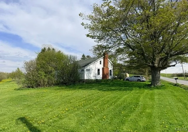 Photo 3 of Sale Pending at 4634 Roberts Rd, Cazenovia, NY 13035 | MLS# S1681844 | Listing updated on 2026-08-18