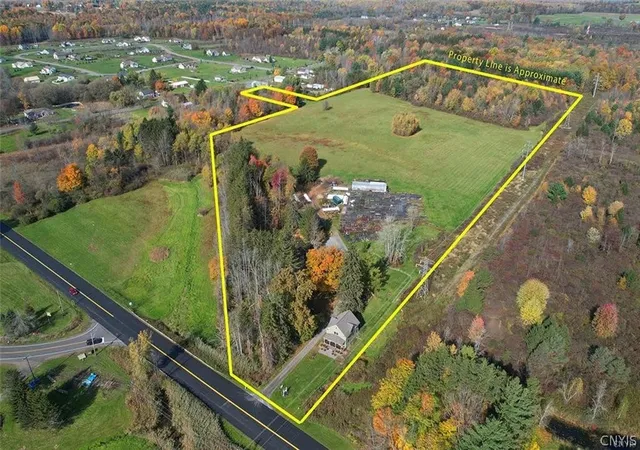 Photo 2 of Single family home for sale at 4913 State Route 31, Clay, NY 13041 | MLS# S1682040 | Listing updated on 2026-09-15