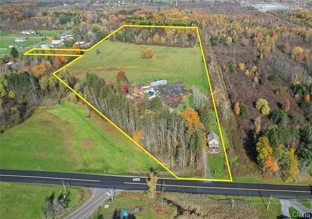 Photo 4 of Single family home for sale at 4913 State Route 31, Clay, NY 13041 | MLS# S1682040 | Listing updated on 2026-09-15