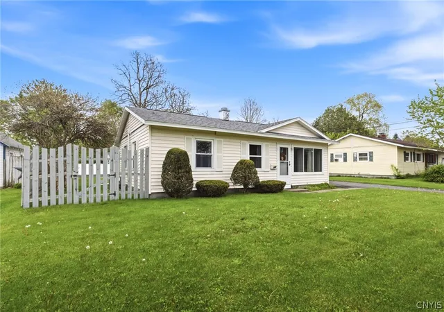 Photo 2 of Sale Pending at 932 W Thomas St, Rome, NY 13440 | MLS# S1681936 | Listing updated on 2026-09-12