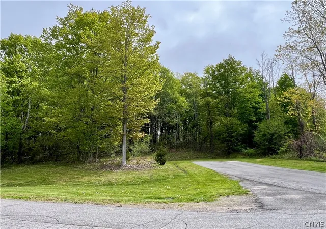 Photo 2 of Land for sale at Lot 17 Stone Ridge Dr, Oswego, NY 13126 | MLS# S1682384 | Listing updated on 2026-09-16