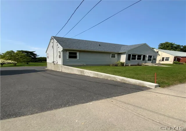 Photo 1 of Single family home for sale at 325 Thompson Blvd, Watertown, NY 13601 | MLS# S1682396 | Listing updated on 2026-09-06
