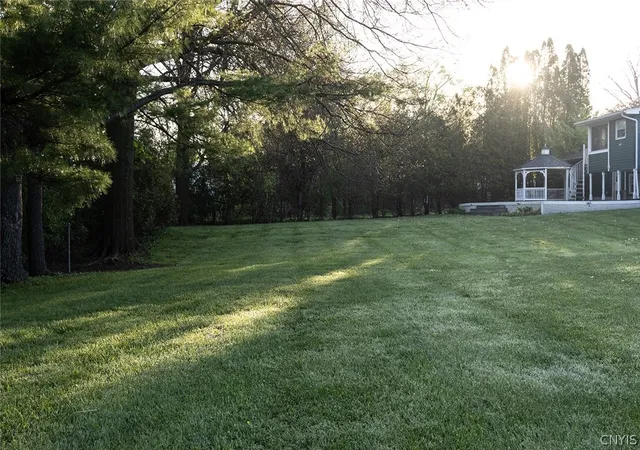 Photo 2 of Single family home for sale at 129 Utica Rd, Clinton, NY 13323 | MLS# S1682063 | Listing updated on 2026-09-15
