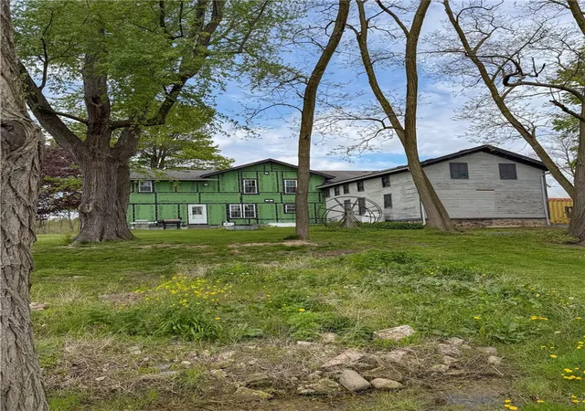 Photo 3 of Single family home for sale at 953 Howland Rd, Shortsville, NY 14548 | MLS# R1682195 | Listing updated on 2026-09-01