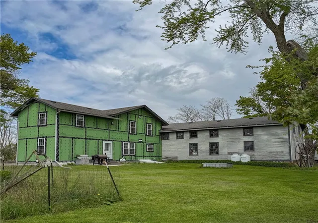 Photo 3 of Single family home for sale at 953 Howland Rd, Shortsville, NY 14548 | MLS# R1682195 | Listing updated on 2026-09-01