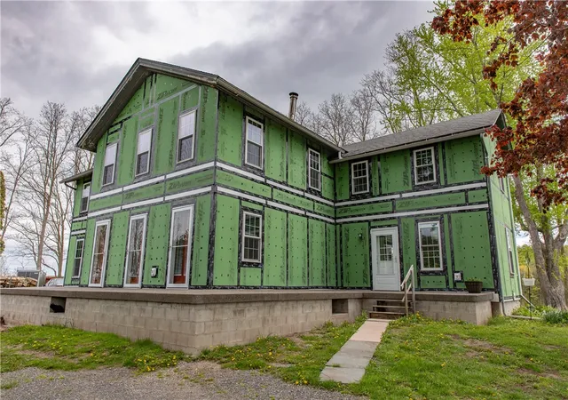 Photo 4 of Single family home for sale at 953 Howland Rd, Shortsville, NY 14548 | MLS# R1682195 | Listing updated on 2026-09-01