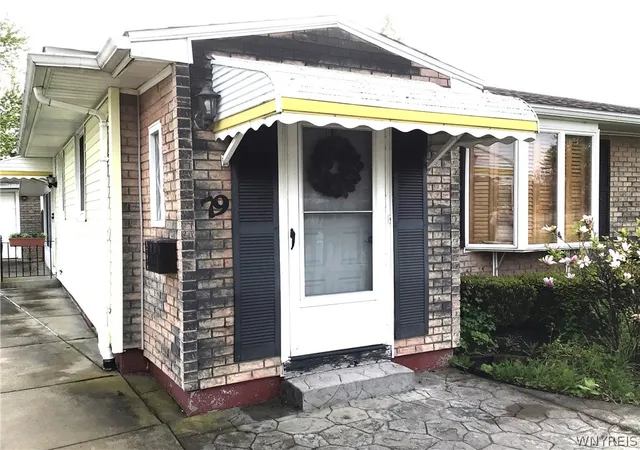 Photo 3 of Sale Pending at 79 Winkler Dr, Tonawanda, NY 14150 | MLS# B1682515 | Listing updated on 2026-08-20