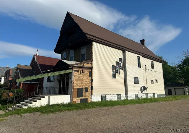 Photo 2 of Multi family home for sale at 531 S Park Ave, Buffalo, NY 14204 | MLS# B1683191 | Listing updated on 2026-08-26
