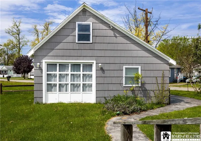 Photo 3 of Single family home for sale at 12943 Alleghany Rd, Irving, NY 14081 | MLS# R1683246 | Listing updated on 2026-09-08