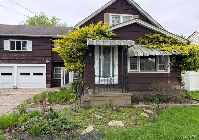 Photo 3 of Sale Pending at 72 Dwyer St, Buffalo, NY 14224 | MLS# B1682691 | Listing updated on 2026-09-14