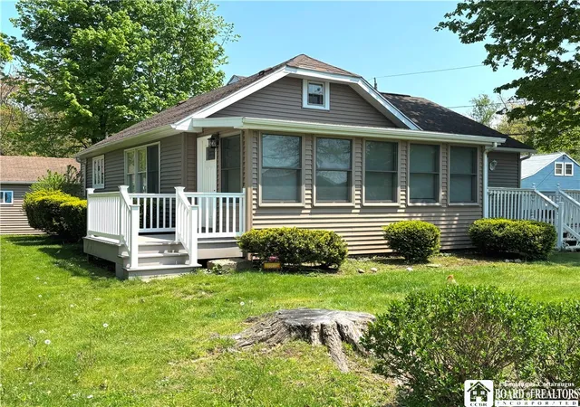 Photo 2 of Single family home for sale at 10082 Patterson Ln, Fredonia, NY 14063 | MLS# R1682779 | Listing updated on 2026-09-08