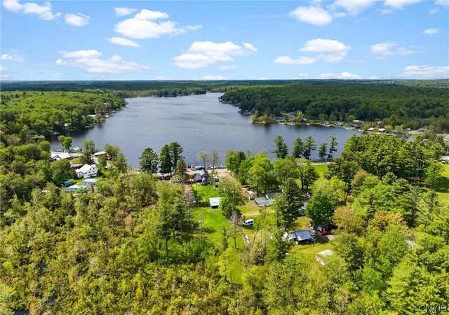 Photo 3 of Single family home for sale at 1392 County Route 17, Bernhards Bay, NY 13028 | MLS# S1683203 | Listing updated on 2026-08-20
