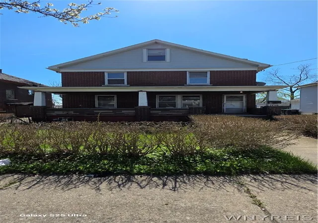 Photo 2 of Sale Pending at 1719 Ashland Ave, Niagara Falls, NY 14301 | MLS# B1683202 | Listing updated on 2026-08-24