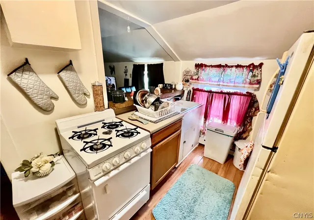 Photo 3 of Sale Pending at 364 W 3rd Street S, Fulton, NY 13069 | MLS# S1683811 | Listing updated on 2026-08-21