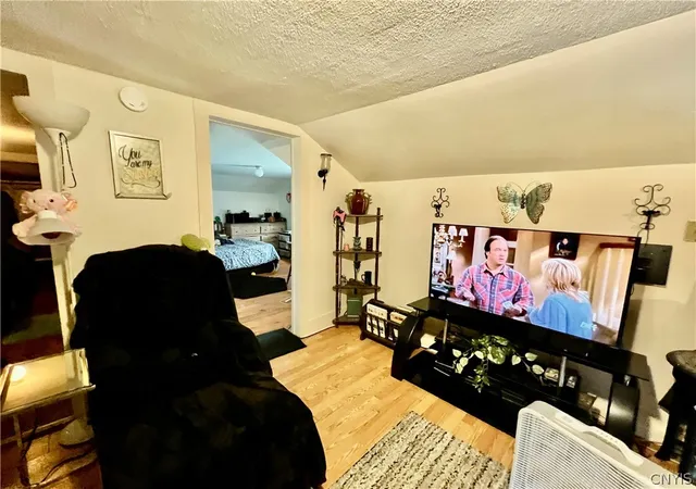 Photo 3 of Sale Pending at 364 W 3rd Street S, Fulton, NY 13069 | MLS# S1683811 | Listing updated on 2026-08-21