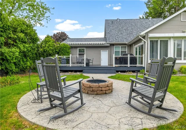 Photo 3 of Single family home for sale at 1406 Craig St, Rome, NY 13440 | MLS# S1684575 | Listing updated on 2026-09-12